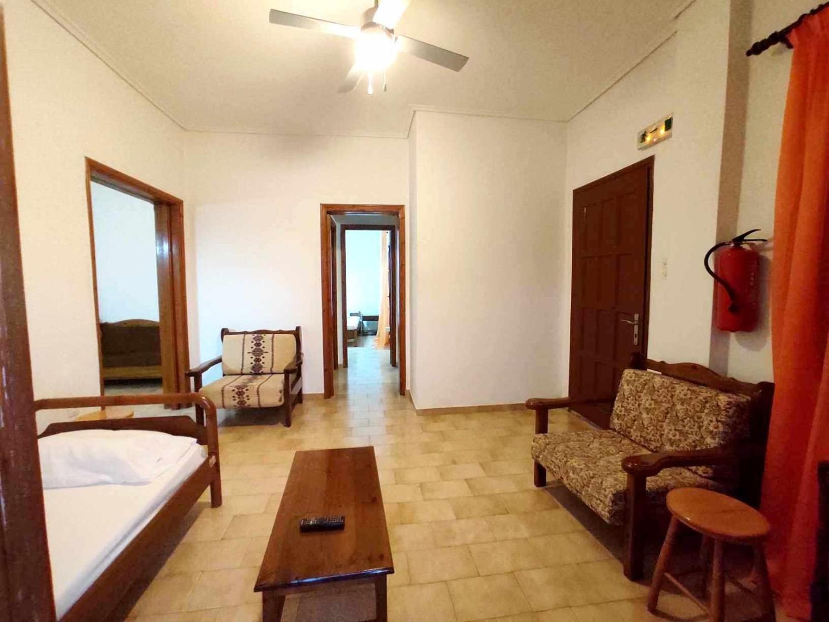 Politis Sudios Apartment Batsíon Exterior photo