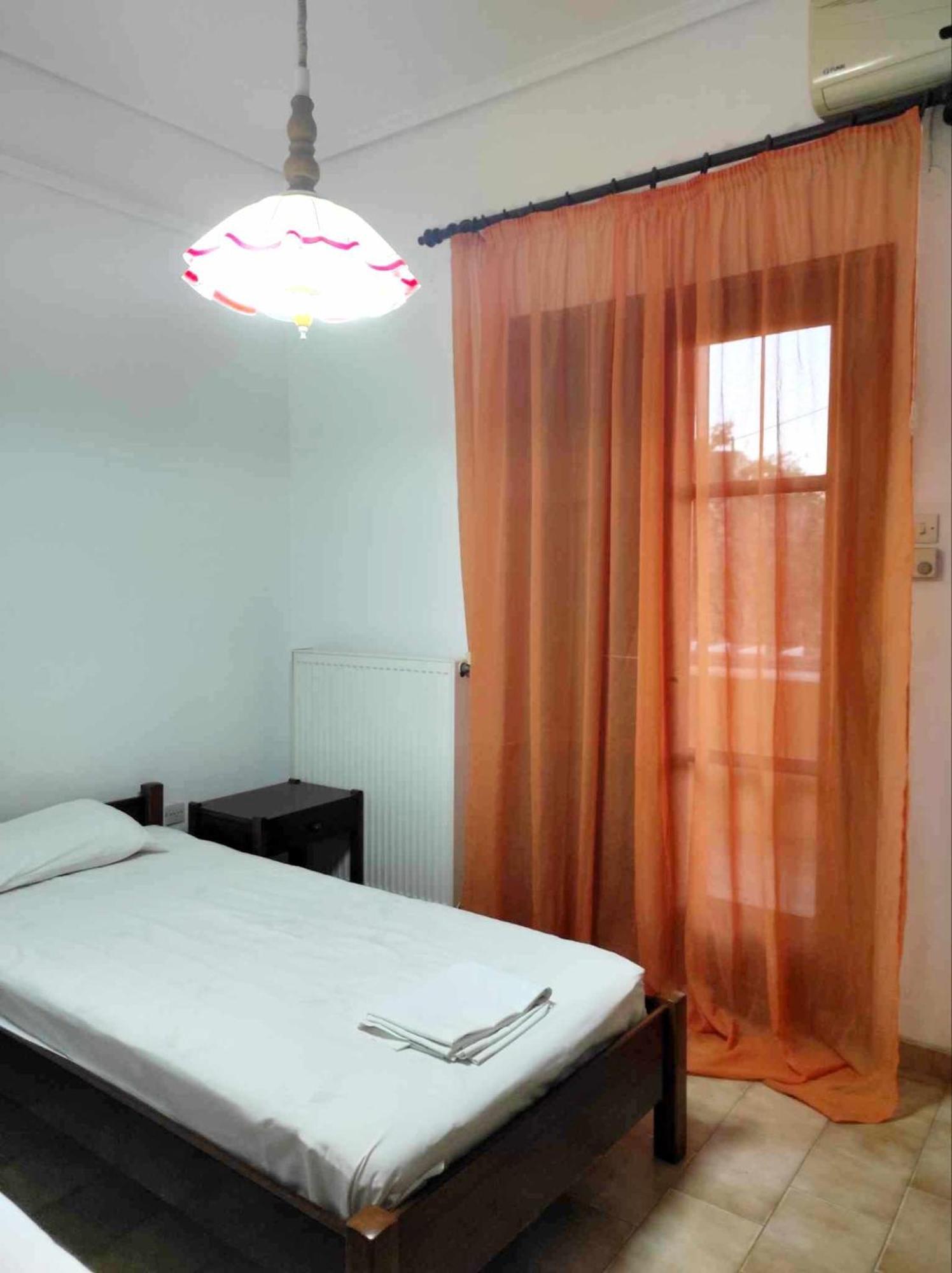 Politis Sudios Apartment Batsíon Exterior photo