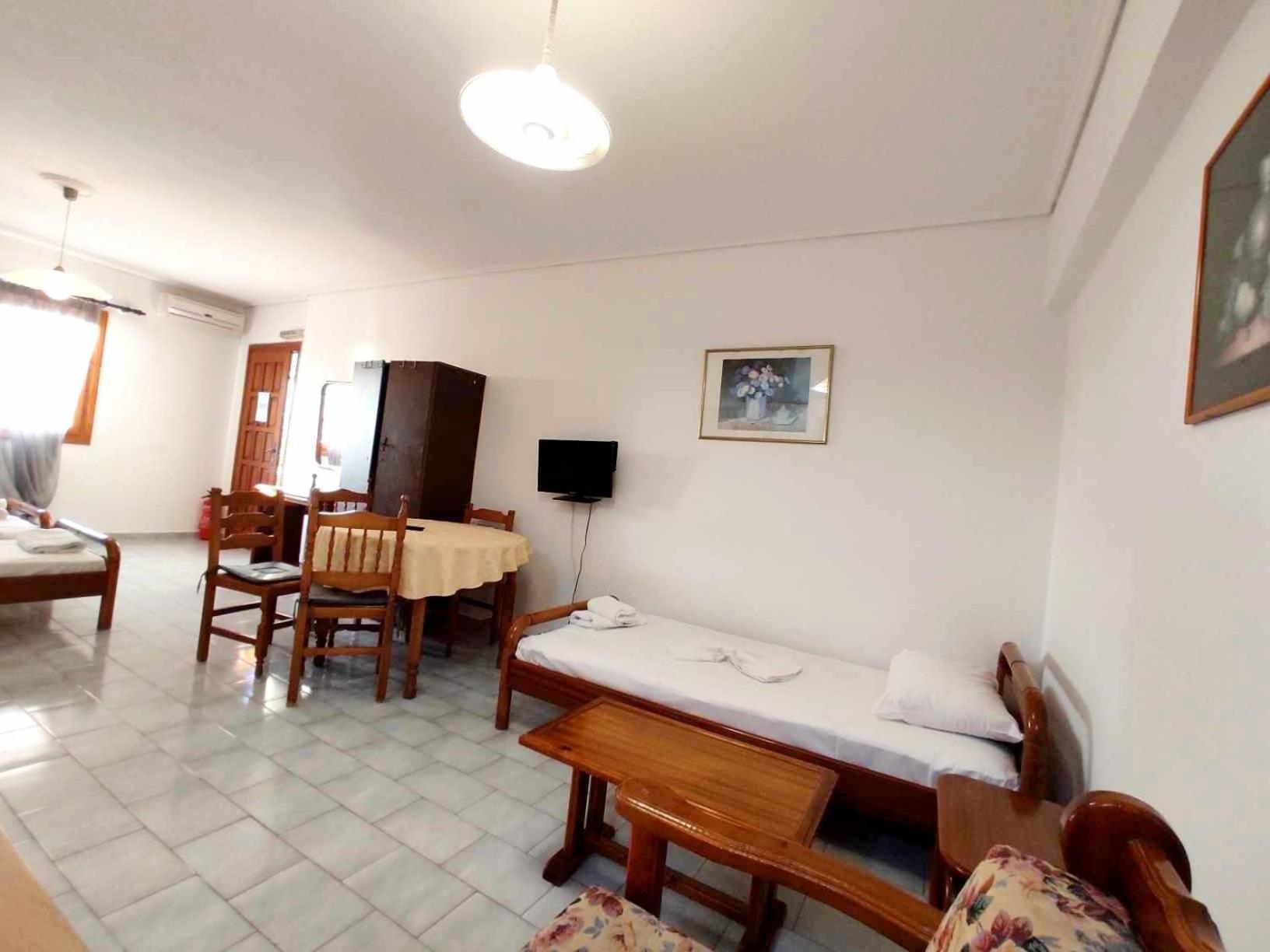 Politis Sudios Apartment Batsíon Exterior photo