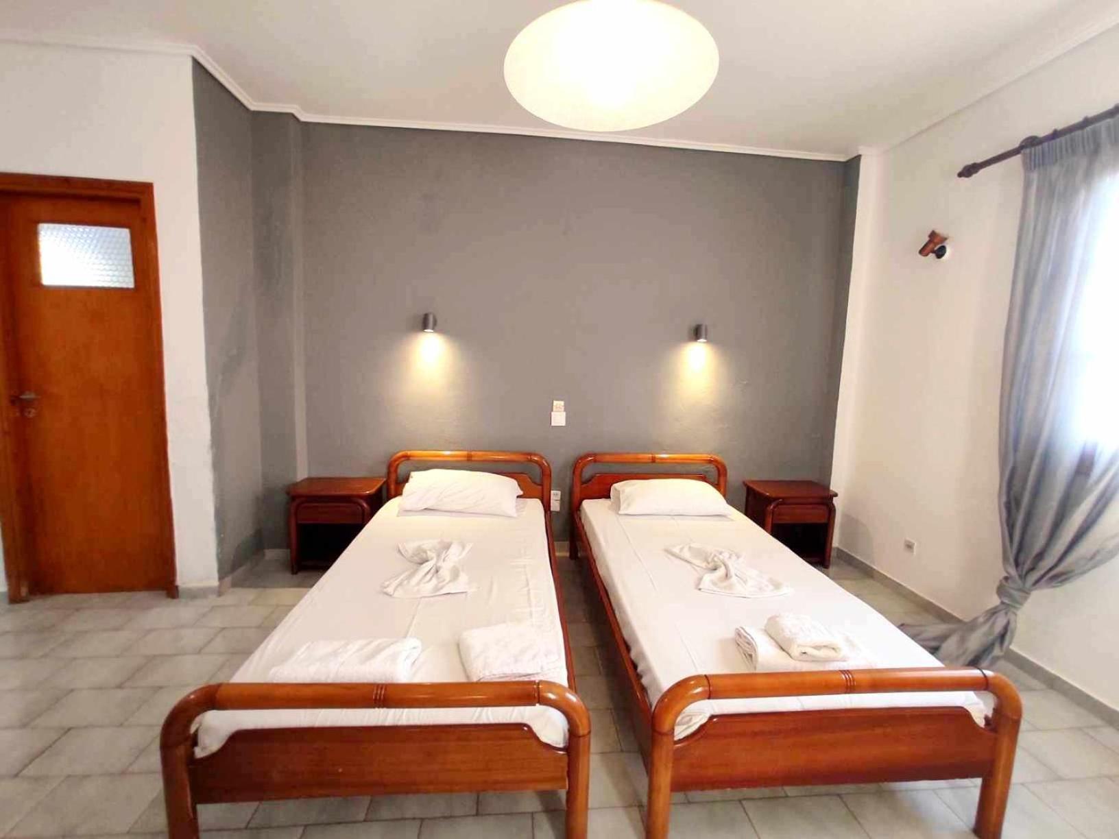 Politis Sudios Apartment Batsíon Exterior photo