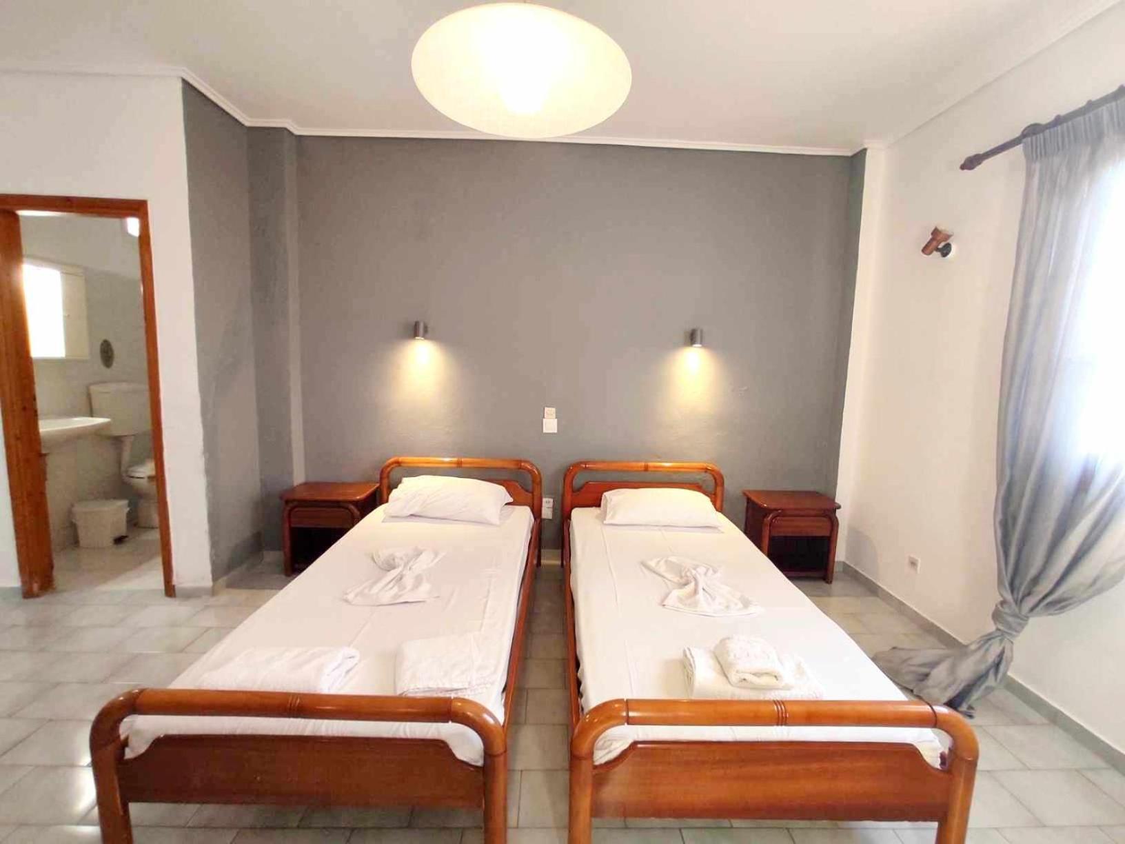 Politis Sudios Apartment Batsíon Exterior photo