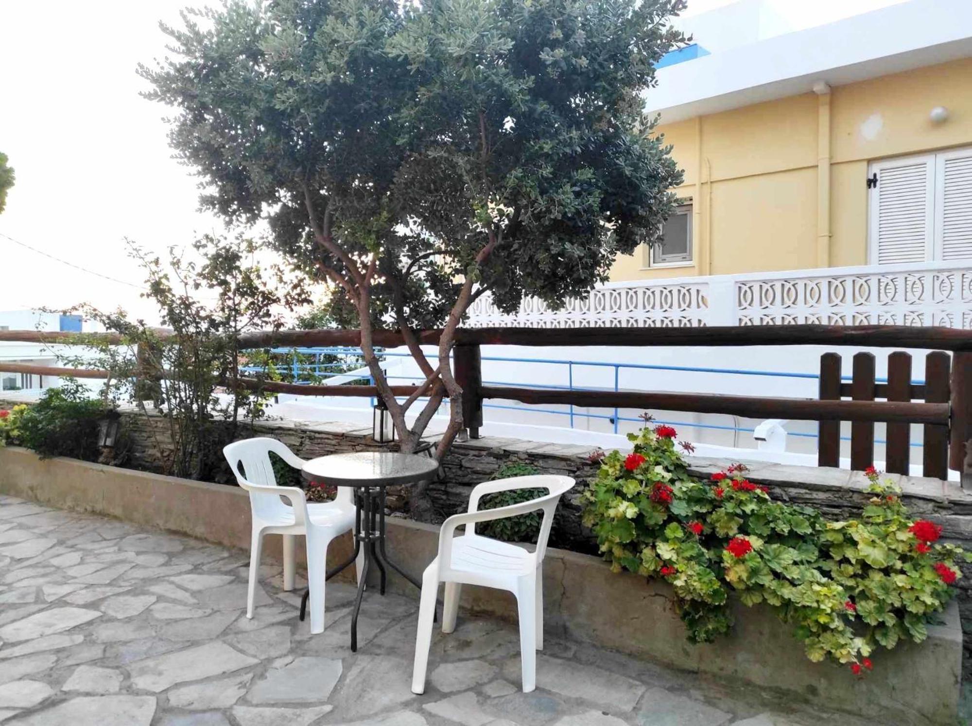 Politis Sudios Apartment Batsíon Exterior photo