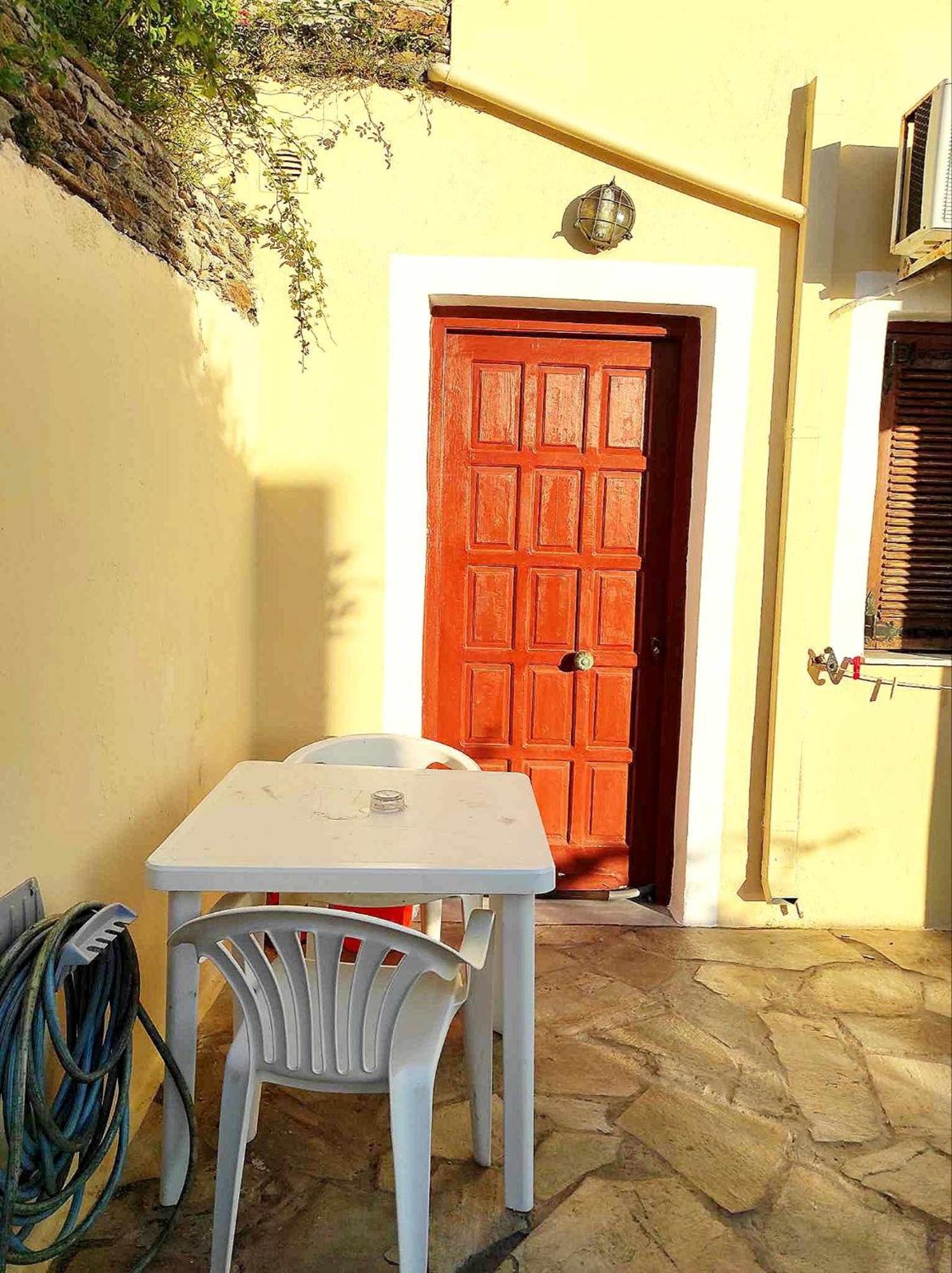 Politis Sudios Apartment Batsíon Exterior photo